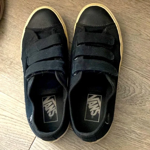 Vans Velcro shoes black size 7.5 - Picture 1 of 5